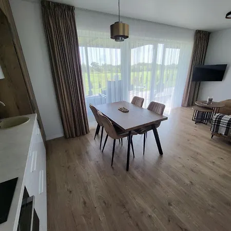 - Sventosios Pajurio Namai Apartment *